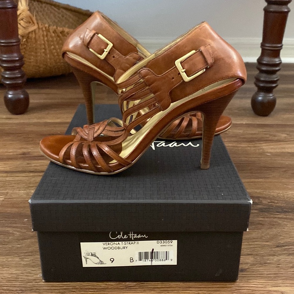 Cole Haan Verona T-Strap II Woodbury Sandals Size 9